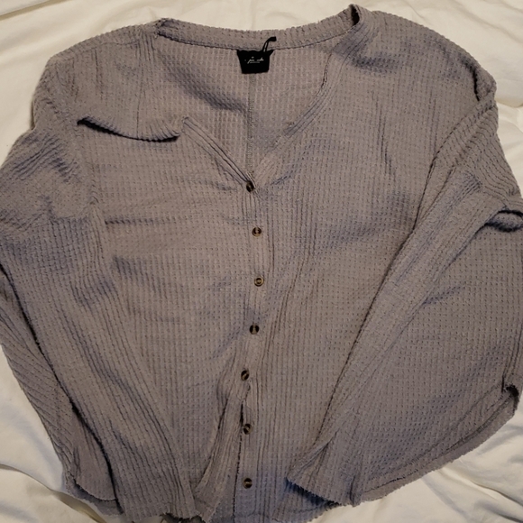 Gray urban outfitters over sized tie front thermal - Picture 3 of 5